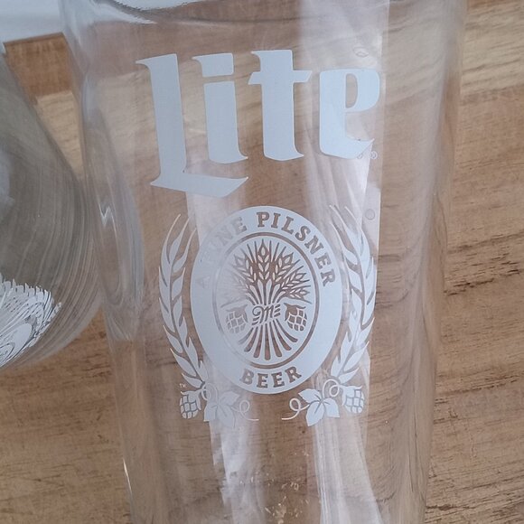 4 Miller Lite Pint Glasses for Beer - Picture 6 of 7